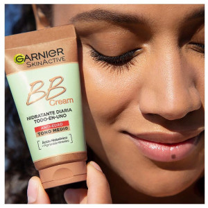 Garnier Skin Naturals Bb...