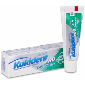 Kukident Pro Complete Crema...