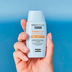 Fotoprotector Fusion Fluid Mineral 0% Filtros Químicos Spf50+ 50 Ml